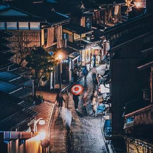 女人自述蒙面舞会经历
